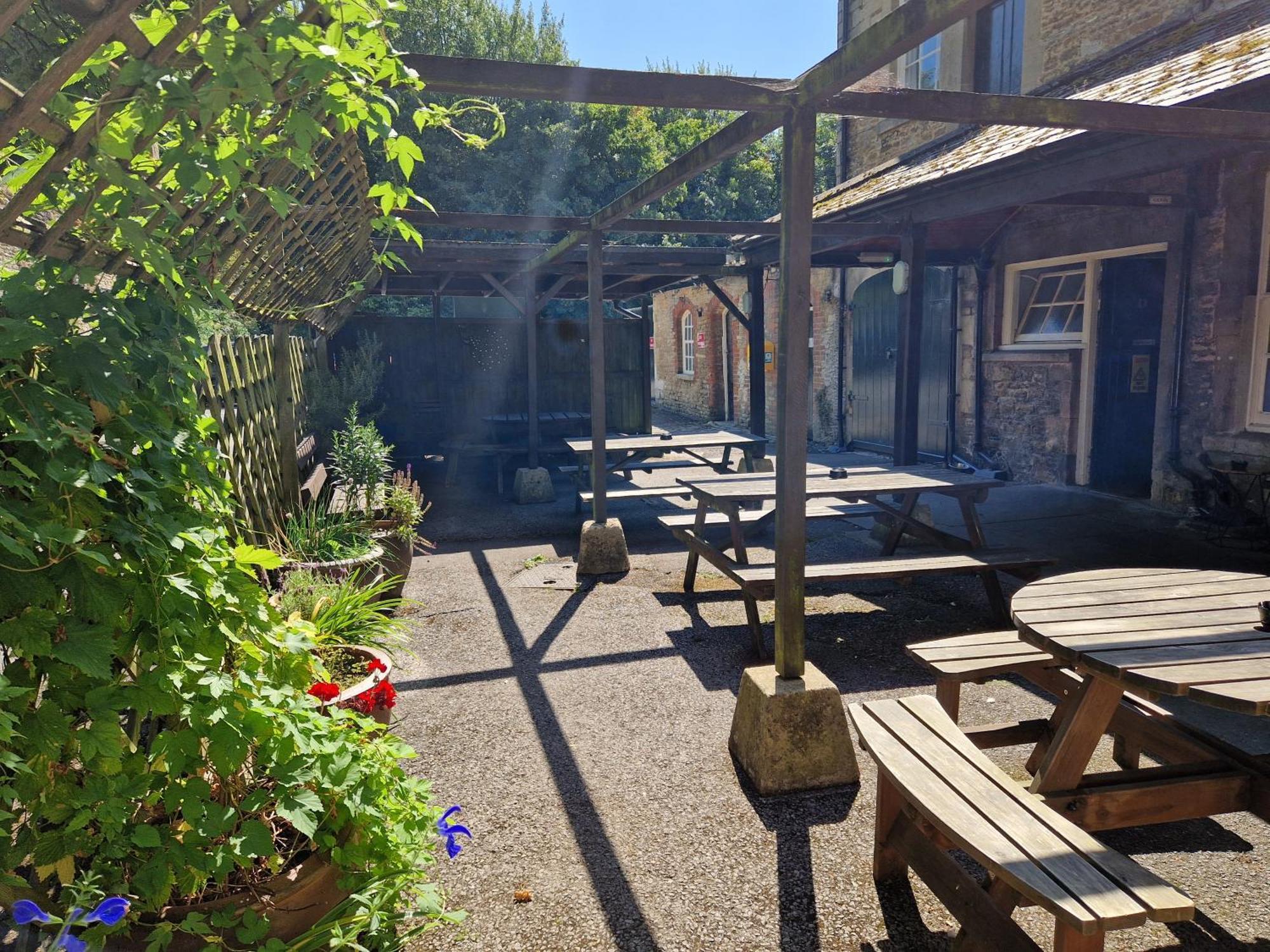 Hotel The Royal Oak Corsham Exterior foto